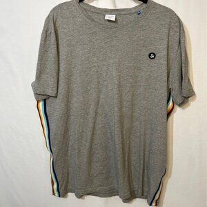Jack & Jones mens t-shirt with retro side stripes. Size XXL. Excellent condition